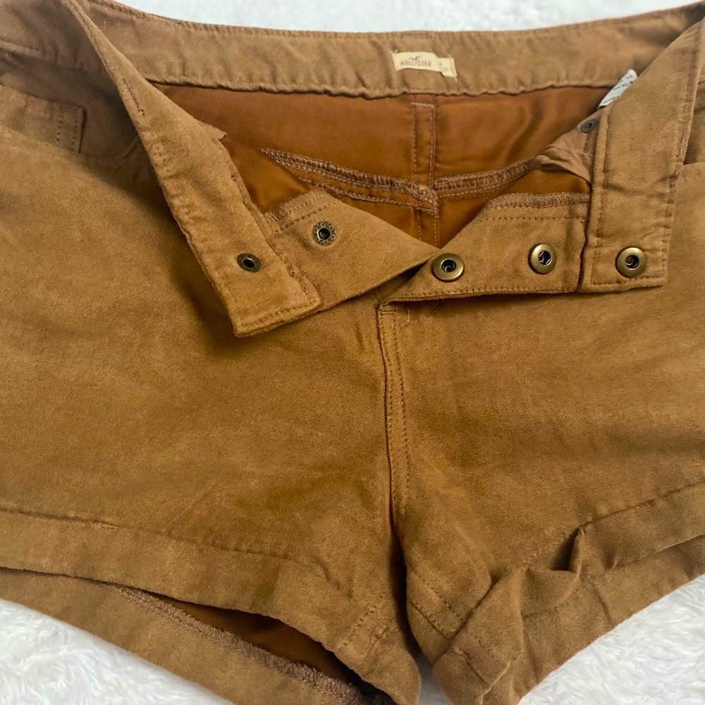 Hollister short